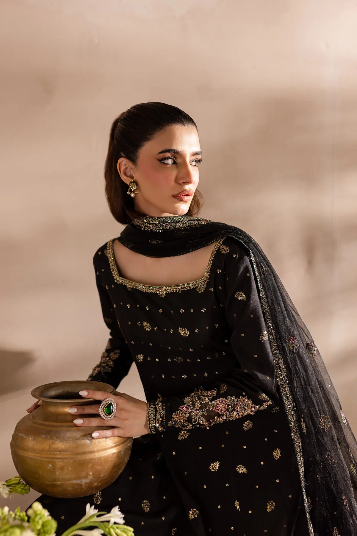 Black formal Pakistani Dress online in USA