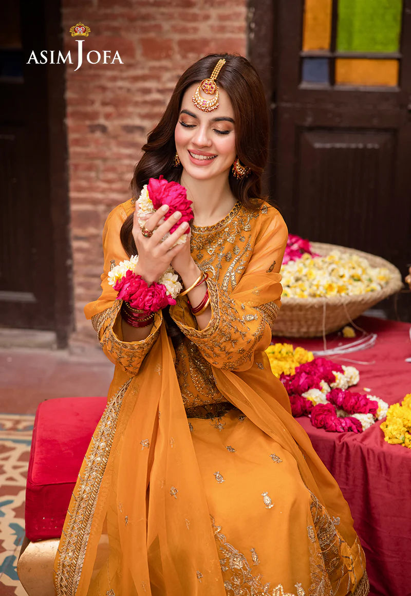 Yellow Pakistani Salwar Suit